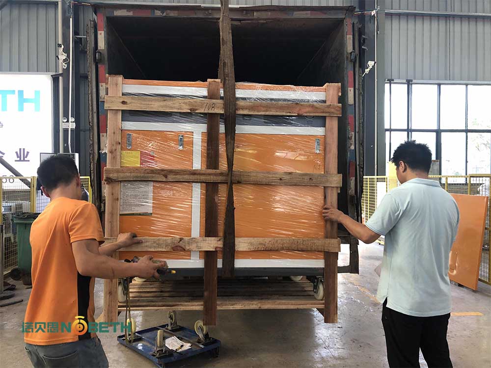 黑龍江中藥提純潔淨蒸汽發生器正在裝車發往物流中心